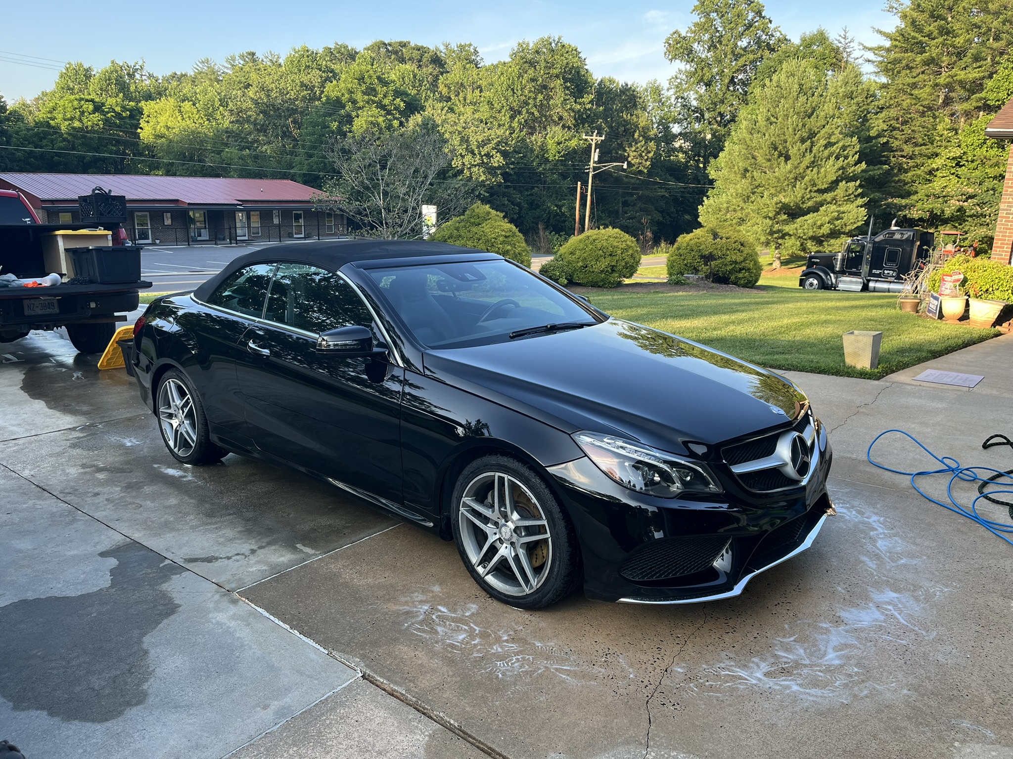 Black Mercedes-Benz E-Class Convertible - Exterior Detail